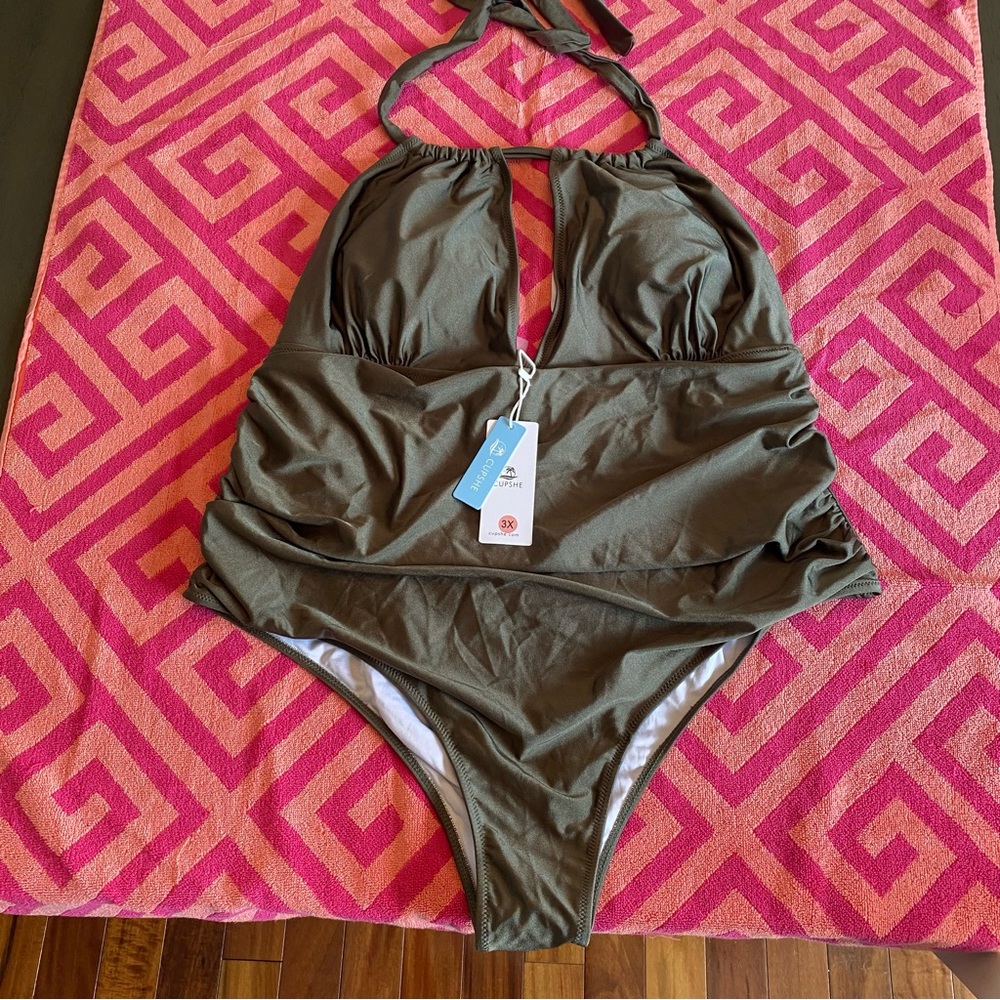 BOGO* Cupshe Plus size one piece swim